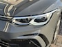 Volkswagen Golf Variant 1.5 eTSI R-Line / AUTOMAAT/ PANO/ 2X R-LINE/ IQ. LIGHT V & A/ STUUR + STOEL VERWARM./ CAMERA/ ACC/ APP CONNECT/ RIJ-MODI/ DIGITAL DASH/ NAVI/ CLIMA/ DAB/ 17'' LMV