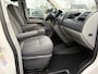 Volkswagen Transporter Kombi 2.0 TDI L1H1 140pk DSG Automaat Btw en bpm vrij 9 persoons Trekhaak Airco Cruisecontrole ex overheidsauto Dealer onderhouden 1e eigenaar Euro 5 Groeps vervoer Taxi Personenbus Tourer Combi Minivan