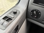 Volkswagen Transporter Kombi 2.0 TDI L1H1 140pk DSG Automaat Btw en bpm vrij 9 persoons Trekhaak Airco Cruisecontrole ex overheidsauto Dealer onderhouden 1e eigenaar Euro 5 Groeps vervoer Taxi Personenbus Tourer Combi Minivan
