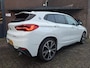 BMW X2 SDrive20i High Executive M-Sport 192PK Panoramadak / Apple Carplay / Achteruitrijcamera / Led Verlichting /