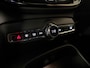 Volvo XC40 T5 Recharge R-Design Trekhaak | Harman Kardon | Adaptieve Cruise Control | Stoelverwarming voor+achter | Stuurwielverwarming | Parkeercamera | Full LED Meesturende koplampen | Pilot Assist | BLIS Dode Hoek Detectie | Leder/Alcantara R-Design stoelen met wit stiksel en bies | Zitting verlenging voorstoelen | 19 Inch | Keyless Drive | Parkeersensoren voor+achter | Privacy Glass | Elektrisch bedienbare achterklep | Breedstralers in voorbumper | Climate Control L+R | DAB Radio | Apple Carplay/Android Auto | Draadloos telefoon opladen | Crystal White Metallic |