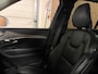 Volvo XC90 T8 AWD Recharge Inscription Stoelventilatie | 360° Camera | Harman Kardon | Schuifdak | Adaptieve Cruise Control | 22 Inch | Stankachel met Volvo On Call App | Stoel en Stuurwielverwarming | Full LED Meesturende koplampen | Pilot Assist | BLIS Dode Hoek Detectie | Elektrische voorstoelen geheugen | Nappa Lederen bekleding | Zitting verlenging voorstoelen | Lederen dashboard | Keyless Drive | Parkeersensoren voor+achter | Privacy Glass | Elektrisch bedienbare achterklep | Geïntegreerde zongordijnen achterportieren | Verlichte instaplijsten | 7-Persoons | 4-Zone Climate Control | DAB Radio | Apple Carplay/Android Auto | Crystal White Metallic |