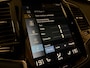 Volvo XC90 T8 AWD Recharge Inscription Stoelventilatie | 360° Camera | Harman Kardon | Schuifdak | Adaptieve Cruise Control | 22 Inch | Stankachel met Volvo On Call App | Stoel en Stuurwielverwarming | Full LED Meesturende koplampen | Pilot Assist | BLIS Dode Hoek Detectie | Elektrische voorstoelen geheugen | Nappa Lederen bekleding | Zitting verlenging voorstoelen | Lederen dashboard | Keyless Drive | Parkeersensoren voor+achter | Privacy Glass | Elektrisch bedienbare achterklep | Geïntegreerde zongordijnen achterportieren | Verlichte instaplijsten | 7-Persoons | 4-Zone Climate Control | DAB Radio | Apple Carplay/Android Auto | Crystal White Metallic |