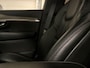Volvo XC90 T8 AWD Recharge Inscription Stoelventilatie | 360° Camera | Harman Kardon | Schuifdak | Adaptieve Cruise Control | 22 Inch | Stankachel met Volvo On Call App | Stoel en Stuurwielverwarming | Full LED Meesturende koplampen | Pilot Assist | BLIS Dode Hoek Detectie | Elektrische voorstoelen geheugen | Nappa Lederen bekleding | Zitting verlenging voorstoelen | Lederen dashboard | Keyless Drive | Parkeersensoren voor+achter | Privacy Glass | Elektrisch bedienbare achterklep | Geïntegreerde zongordijnen achterportieren | Verlichte instaplijsten | 7-Persoons | 4-Zone Climate Control | DAB Radio | Apple Carplay/Android Auto | Crystal White Metallic |