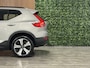 Volvo XC40 Recharge Plus 70 kWh All Season Banden | Adaptieve Cruise Control | Stoel en Stuurwielverwarming | Parkeercamera | Pilot Assist | BLIS Dode Hoek Detectie | 19 Inch | Zitting verlenging voorstoelen | Warmtepomp | Keyless Drive | Parkeersensoren voor+achter | Elektrisch bedienbare achterklep | DAB Radio | Apple Carplay/Android Auto | Alarm Klasse III | Draadloos telefoon opladen | Volvo On Call met mobiele App functie | Silver Dawn Metallic |