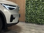 Volvo XC40 Recharge Plus 70 kWh All Season Banden | Adaptieve Cruise Control | Stoel en Stuurwielverwarming | Parkeercamera | Pilot Assist | BLIS Dode Hoek Detectie | 19 Inch | Zitting verlenging voorstoelen | Warmtepomp | Keyless Drive | Parkeersensoren voor+achter | Elektrisch bedienbare achterklep | DAB Radio | Apple Carplay/Android Auto | Alarm Klasse III | Draadloos telefoon opladen | Volvo On Call met mobiele App functie | Silver Dawn Metallic |