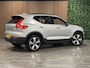 Volvo XC40 Recharge Plus 70 kWh All Season Banden | Adaptieve Cruise Control | Stoel en Stuurwielverwarming | Parkeercamera | Pilot Assist | BLIS Dode Hoek Detectie | 19 Inch | Zitting verlenging voorstoelen | Warmtepomp | Keyless Drive | Parkeersensoren voor+achter | Elektrisch bedienbare achterklep | DAB Radio | Apple Carplay/Android Auto | Alarm Klasse III | Draadloos telefoon opladen | Volvo On Call met mobiele App functie | Silver Dawn Metallic |