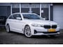 BMW 5-Serie Touring 530e Business Edition Plus I Pano-dak I Camera I Leder I Stoelmemo I ACC I Dealer-onderhouden I BTW-auto