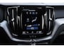 Volvo XC60 Recharge T8 AWD R-Design | Pano. Dak | Standkachel met app | Keyless | Premium Audio | Stoel/Stuurwiel verwarming | Carplay |