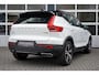 Volvo XC40 1.5 T5 Twin Engine R-Design | Glazen Schuifdak | Elektrische Stoelen met Geheugen | Harman/Kardon Audio | Stoel & Stuurverwarming | Keyless Entry | Bocht verlichting | Koplamp Reiniging |