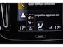 Volvo XC40 1.5 T5 Twin Engine R-Design | Glazen Schuifdak | Elektrische Stoelen met Geheugen | Harman/Kardon Audio | Stoel & Stuurverwarming | Keyless Entry | Bocht verlichting | Koplamp Reiniging |