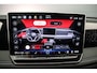 Volkswagen Tiguan R-Line Edition 1.5 TSI eHybrid 272pk DSG Automaat Trekhaak, Panoramadak, Adaptive cruise control, Navigatie, Achteruitrijcamera, Elektrische achterklep