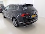 Volkswagen Tiguan Allspace 1.5 TSI Highline Business R 7 PERS+Led+Navi+camera+Alcantara+pano-dak+stoel-Stuur-verw+elek-trekhaak !!