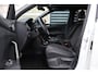 Volkswagen T-Cross 1.0 TSI 115pk DSG R-Line | Keyless Entry | Navigatie & Carplay | Stoelverwarming |