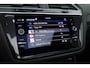 Volkswagen Tiguan 1.5 TSI R-Line DSG | Pano | Elek. Trekhaak | Camera | Stoel- Stuurverw. | Keyless | Navi | CarPlay