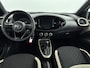 Toyota Aygo X 1.0 VVT-i S-CVT Pulse Bi-Tone | Stoelverwarming | Parkeercamera | Apple Carplay / Android Auto |