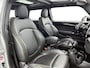 MINI Cooper Mini 1.5 Marylebone | Panorama dak | Climate control | Bluetooth | Leder | Parkeer sensoren | 2-Tone | LMV | Harman Kardon | Keyless entry