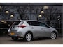 Toyota Auris 1.2T Trend , Achteruitrijcamera, Panoramadak, Navigatie,
