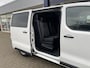Opel Vivaro 1.5 CDTI L3H1 DC Selection / 6-Persoons / Cruise-Control / Trekhaak / Zijschuifdeur-Rechts / Houten-Vloer / Zijwandbekleding / Apple-Carplay & Android-Auto / Navi / Radio-Bluetooth / Airco / 16'' All-Seasons / ENZ.