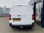 Opel Vivaro 1.5 CDTI L3H1 DC Selection / 6-Persoons / Cruise-Control / Trekhaak / Zijschuifdeur-Rechts / Houten-Vloer / Zijwandbekleding / Apple-Carplay & Android-Auto / Navi / Radio-Bluetooth / Airco / 16'' All-Seasons / ENZ.