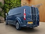Ford Transit Custom 320 2.0 TDCI L2H1 Sport | Vloer + Wandbekleding | Trekhaak | Stoelverwarming | Xenon | 17''
