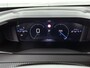 Peugeot 2008 1.2 Allure 130pk Automaat | Navigatie | Climate Control | Adaptieve Cruise Control | Camera Voor + Achter | Stoelverwarming | LED | 17"  LMV | Dodehoekdetectie | Apple Carplay/Android Auto |