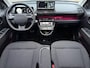 Hyundai Inster Evolve Sky Plus 49 kWh Direct Leverbaar / Schuif - kanteldak / 360 Camera / Vehicle-to-load / Warmtepomp / Stoel en Stuurwielverwarming / CCS Snelladen / DAB / NAP / Dodehoek Detectie /
