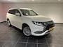 Mitsubishi Outlander 2.4 PHEV Instyle | Apple Carplay/Android Auto | Schuifdak | Leder | Trekhaak | Stoelverwarming |