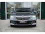 BMW 5-Serie Touring 530e xDrive | M Sportpakket | Trekhaak | Driving Assistant Plus | Harman Kardon sound | Adaptieve LED koplampen | Adaptieve Cruise Controle |