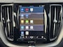 Volvo XC60 T6 Plug-in hybrid AWD Plus Dark | Pano dak | 360 camera |Trekhaak