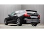 Volvo V60 2.0 T8 Plug-in hybrid AWD Plus Dark | Trekhaak | Polestar velgen