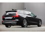 Volvo V60 2.0 T8 Plug-in hybrid AWD Plus Dark | Trekhaak | Polestar velgen
