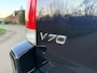 Volvo V70 2.4 Edition Classic Automaat | Leder | Stoelverwarming | Clima | Trekhaak | Xenon | 16" Velgen | PDC | Cruise |