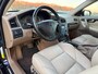 Volvo V70 2.4 Edition Classic Automaat | Leder | Stoelverwarming | Clima | Trekhaak | Xenon | 16" Velgen | PDC | Cruise |