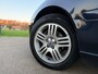 Volvo V70 2.4 Edition Classic Automaat | Leder | Stoelverwarming | Clima | Trekhaak | Xenon | 16" Velgen | PDC | Cruise |