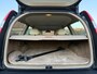 Volvo V70 2.4 Edition Classic Automaat | Leder | Stoelverwarming | Clima | Trekhaak | Xenon | 16" Velgen | PDC | Cruise |