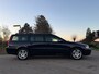 Volvo V70 2.4 Edition Classic Automaat | Leder | Stoelverwarming | Clima | Trekhaak | Xenon | 16" Velgen | PDC | Cruise |