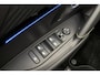 Peugeot 208 1.2 Hybrid e-DCS6 GT 145 PK | 8-Traps Automaat | Vision & Navigation Pack | Alcantara Executive Interior | Drive Assist Plus Pack | Nieuw uit voorraad leverbaar