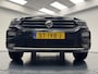 Volkswagen T-Roc 1.5 TSi Sport Trekhaak-Navigatie-Carplay-Adapt.Cr.contr-Camera-Stoelverwarming-Parkeersensoren V+A-Lm16''velgen