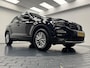 Volkswagen T-Roc 1.5 TSi Sport Trekhaak-Navigatie-Carplay-Adapt.Cr.contr-Camera-Stoelverwarming-Parkeersensoren V+A-Lm16''velgen