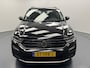 Volkswagen T-Roc 1.5 TSi Sport Trekhaak-Navigatie-Carplay-Adapt.Cr.contr-Camera-Stoelverwarming-Parkeersensoren V+A-Lm16''velgen