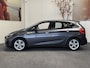 BMW 2-Serie Active Tourer 225XE iPERFORMANCE 136 PK PLUG IN HYBRID NAVIGATIE CRUISE CONTROL ACHTERUITRIJCAMERA STOELVERWARMING BLUETOOTH TELEFOON PARKEERSENSOREN VOOR & ACHTER ZEER MOOI ! 3010 DEK