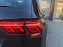 Volkswagen Tiguan 1.5 TSI R-Line Business+ panodak