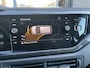 Volkswagen Polo 1.0 TSI Life Edition Achteruitrijcamera - Airco - Parkeersensoren voor en achter - Navigatiesysteem - Cruise control - Bluetooth - Stuur multifunctioneel - Start/stop systeem - Licht metalen velgen 15 inch - Radi