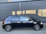 Volkswagen Polo 1.0 TSI Life Edition Achteruitrijcamera - Airco - Parkeersensoren voor en achter - Navigatiesysteem - Cruise control - Bluetooth - Stuur multifunctioneel - Start/stop systeem - Licht metalen velgen 15 inch - Radi