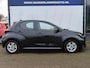 Toyota Yaris Mazda 2 Hybrid 1.5 Agile Stuur- en Stoelverwarming l Apple Carplay/ Android auto l Keyless l Automaat l Parkeercamera l Cruise control l