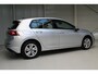 Volkswagen Golf 1.0 eTSI Life DSG | Navigatie Pro | Cruise Control | Lichtmetalen velgen