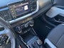 Kia Stonic 1.0 T-GDi Sports Edition / NL-Auto / 1e-Eigenaar / Cruise-Control / Apple-Carplay & Android-Auto / Navi / DAB Radio-Bluetooth / PDC & Camera-Achter / 17'' LMV / All-Season / ENZ.