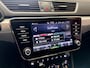Skoda Superb COMBI 1.4 TSI iV BUSINESS EDITION PHEV NAVIGATIE CRUISE CONTROL CLIMATE CONTROL APPLE CARPLAY/ANDROID BLUETOOTH TELEFOON ACHTERUITRIJCAMERA ZEER MOOI !! Brgl