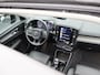 Volvo XC40 T2 Inscription / Pano. dak / 360 camera / Stoel- + stuurwielverwarming / Achterbankverwarming / Harman Kardon Audio / BLIS / Leder /